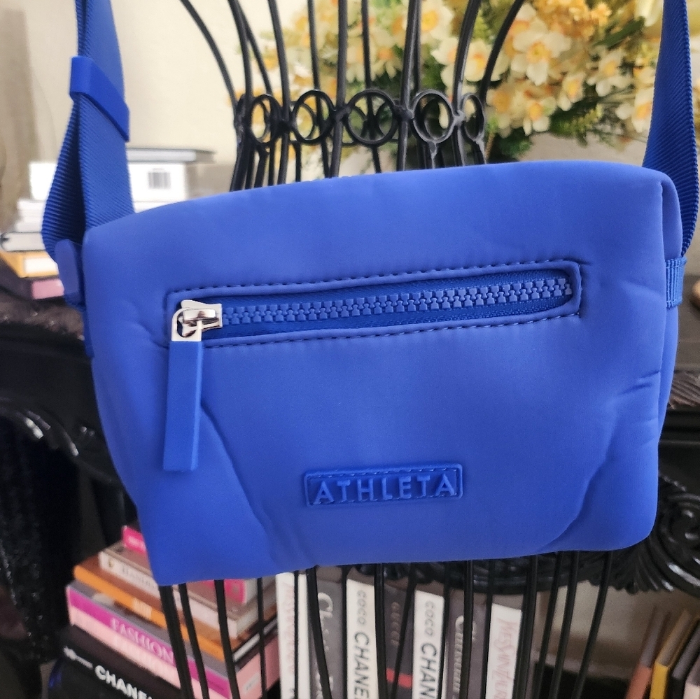 Athleta All About Crossbody Belt Bag